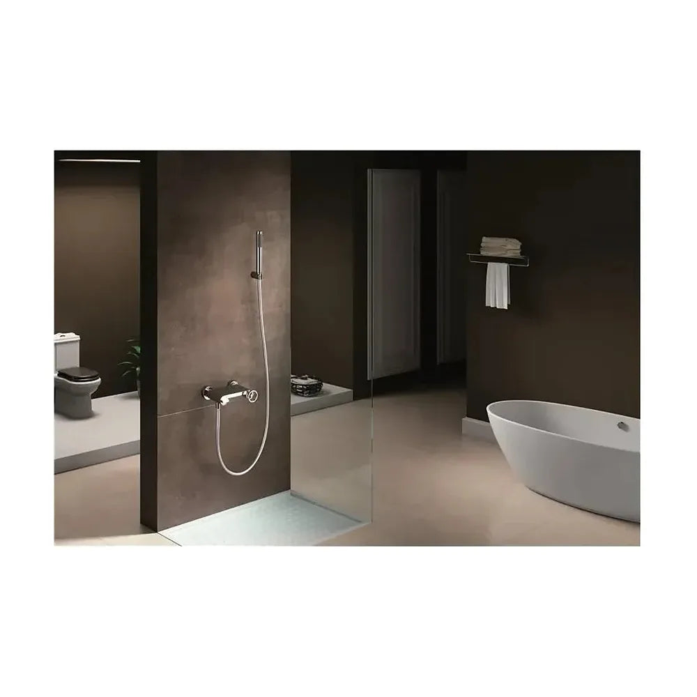 Vista principal de Grifo monomando para ducha con un diseño moderno y un acabado cromado Olimpo de Imex