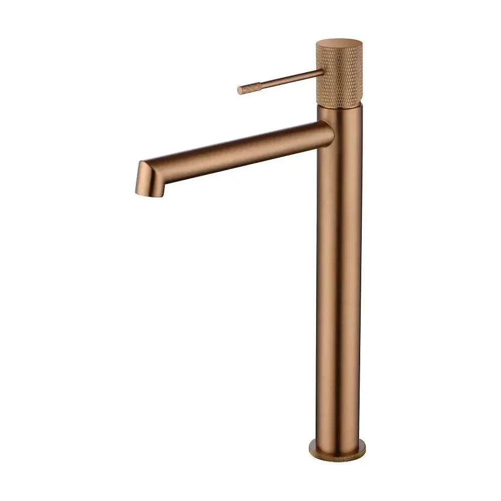 Grifo monomando para lavabo con caño alto hecho de latón con acabado oro rosa cepillado Line de Imex Imex