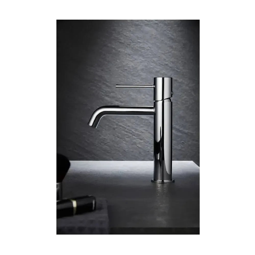 Vista principal de Grifo monomando para lavabo en latón con cartucho de 25 mm y acabado cromo Monza de Imex