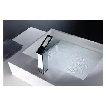 Vista principal de Grifo monomando para lavabo fabricado en latón cromado con un caño recto Suecia de Imex
