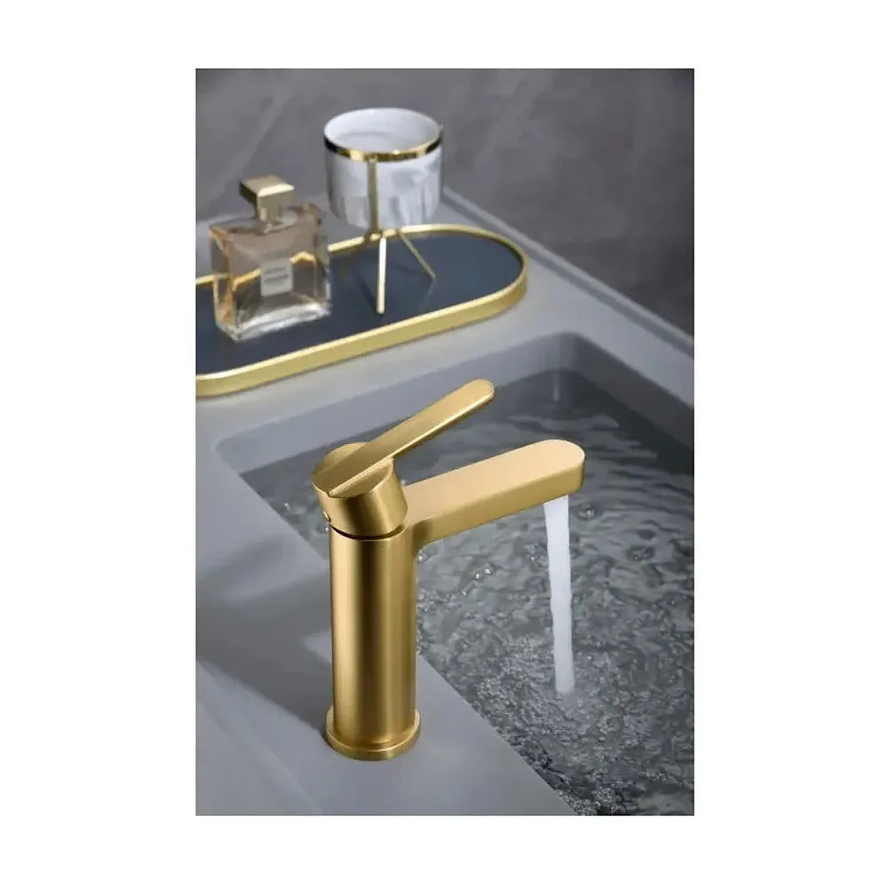 Vista lateral y perspectiva de Grifo monomando sobre repisa para lavabo de latón con acabado oro cepillado Roma de Imex