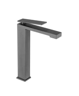 Grifo monomando con caño alto para lavabo hecho de latón con acabado black gun metal Pisa de Imex
