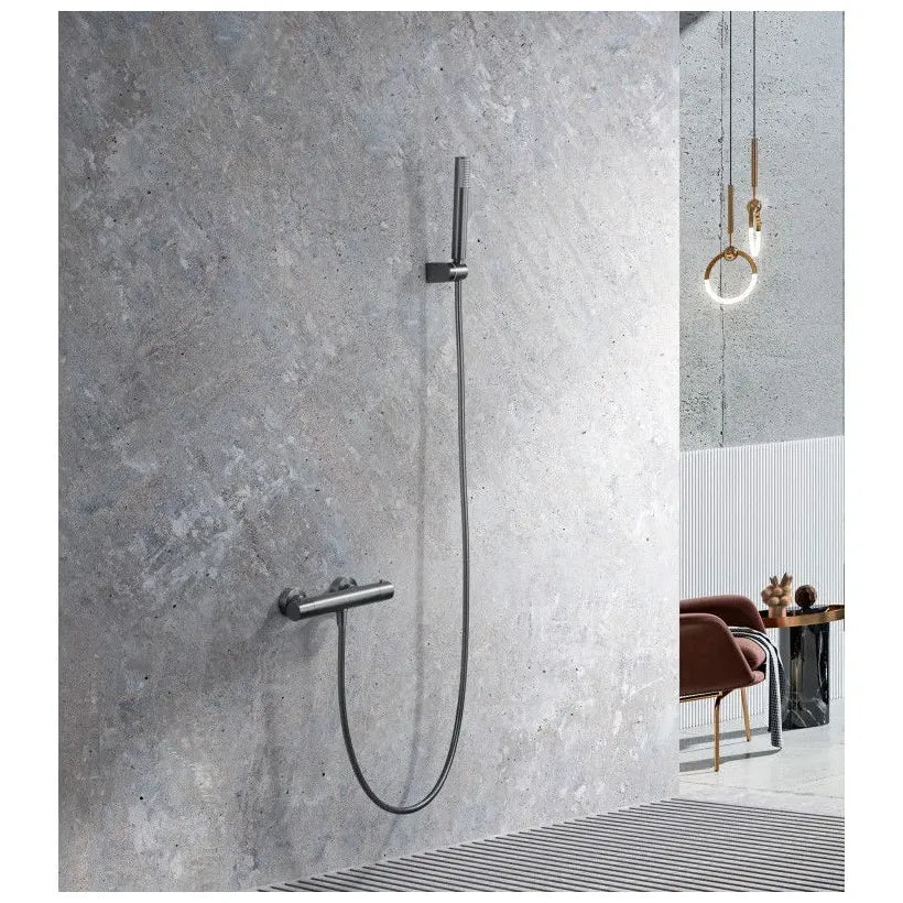 imex_monza_btm039_5bgm_griferia_termostatica_para_ducha_con_mango_y_flexo_hecha_de_laton_con_acabado_negro_metalizado_monza_2