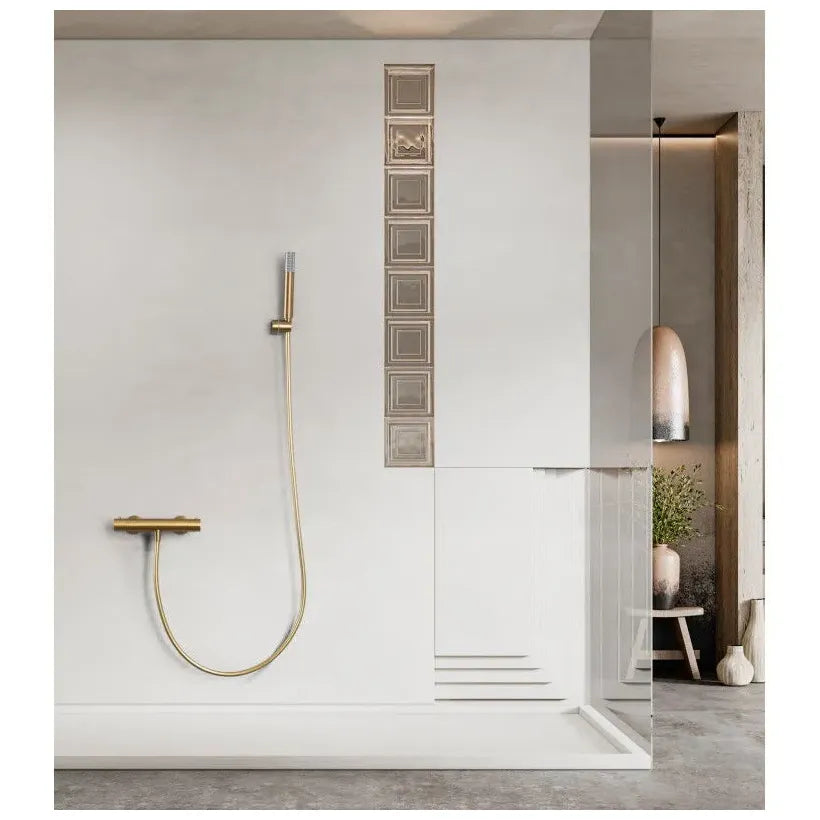 imex_monza_btm039_5oc_griferia_termostatica_para_ducha_con_mango_y_flexo_hecha_de_laton_con_acabado_oro_cepillado_monza_2