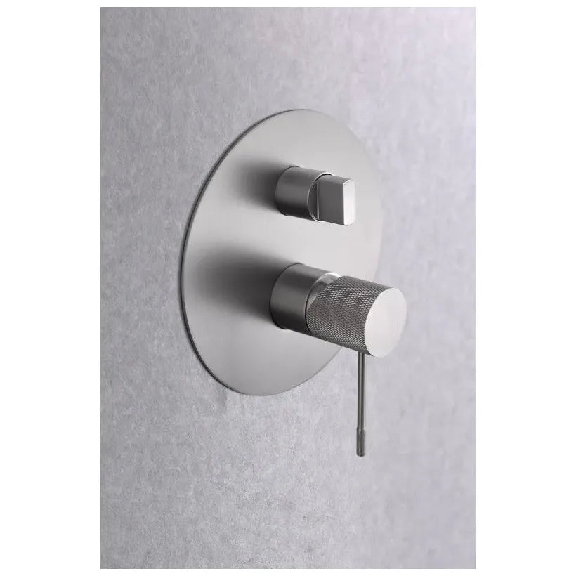 imex_line_gpq038_nq_conjunto_moderno_de_ducha_con_un_diseno_empotrado_en_color_niquel_cepillado_top_2