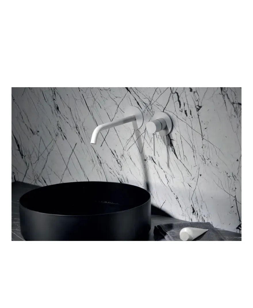 Torneira para lavatório de alça única IMEX MILOS GLIS045/BL com design embutido com acabamento branco fosco milos stick