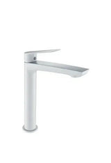 Grifo monomando para lavabo con un caño extra largo de acabado blanco mate Luxor de Imex