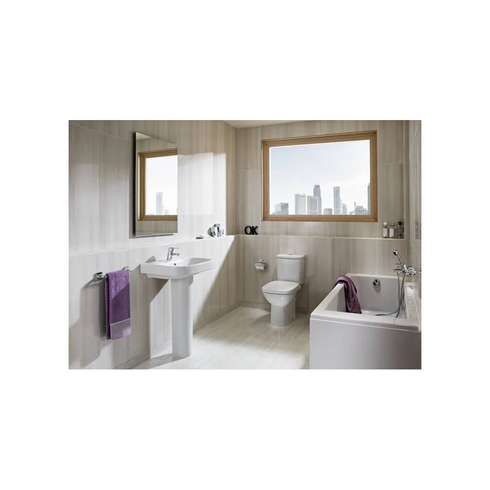 Inodoro con salida vertical de 35,5 cm fabricado en porcelana de color blanco Debba Roca - Vista 2