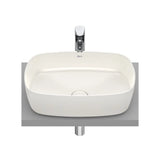 Lavabo de fineceramic de 50 cm con diseño Soft y un acabado en color beige Inspira Roca