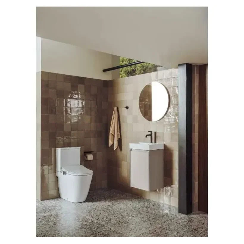 Roca Ona In Wash Toilette compacte smart fabriquée en porcelaine de couleur blanche avec fonction de lavabo et de séchage