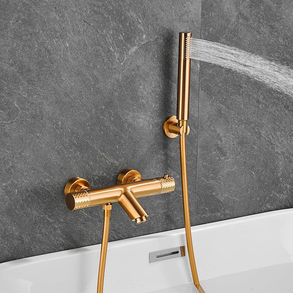 Plano o detalle técnico de Grifo de ducha/bañera termostático dorado cepillado maneta luxury Birim de Valaz (vista 4)