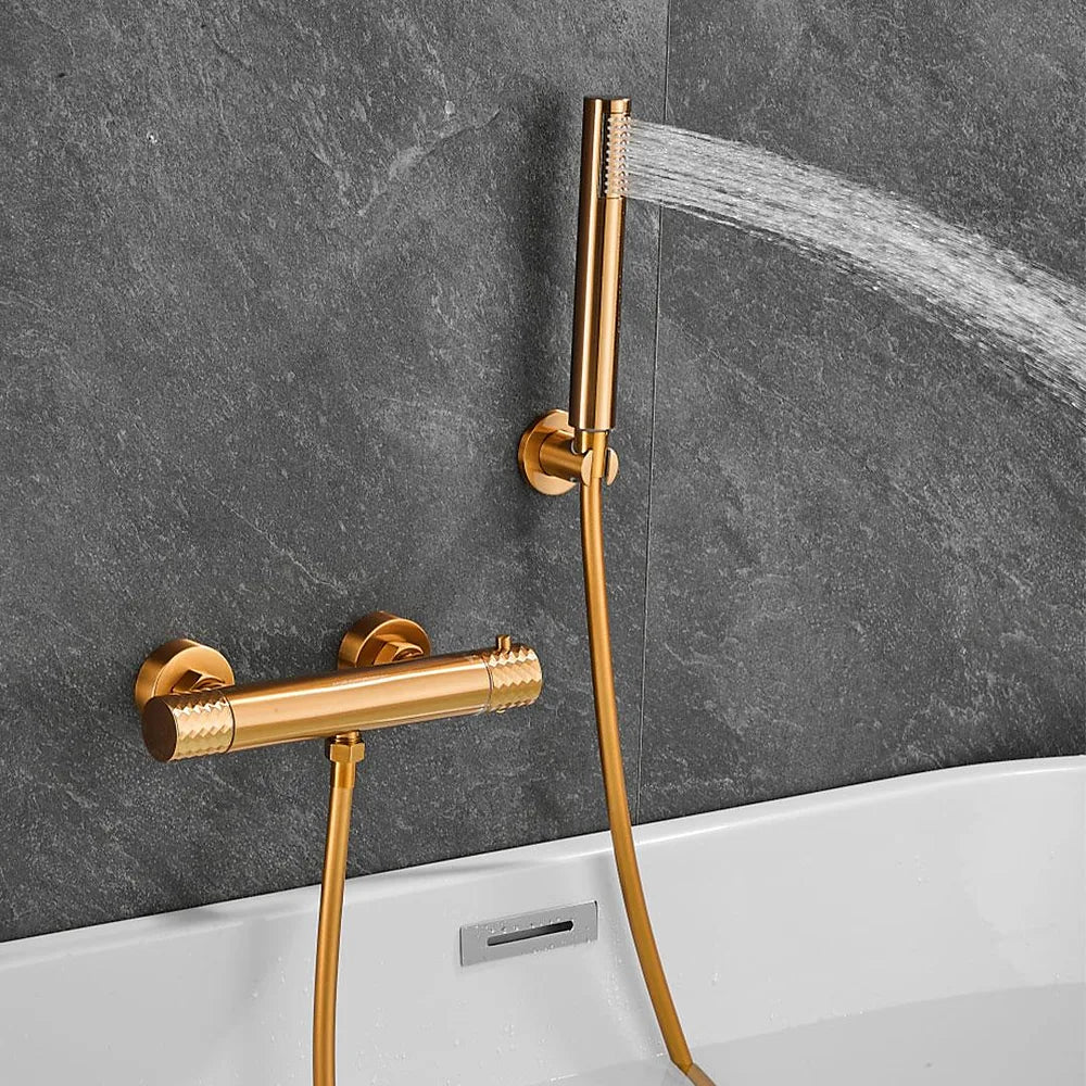 Plano o detalle técnico de Grifo de ducha termostático dorado cepillado maneta luxury Birim de Valaz (vista 4)